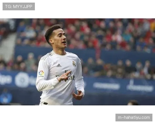 博格巴在组织推进与莫德里奇控球倾向下形成分化结构